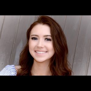 Meet your Posher, Brooke